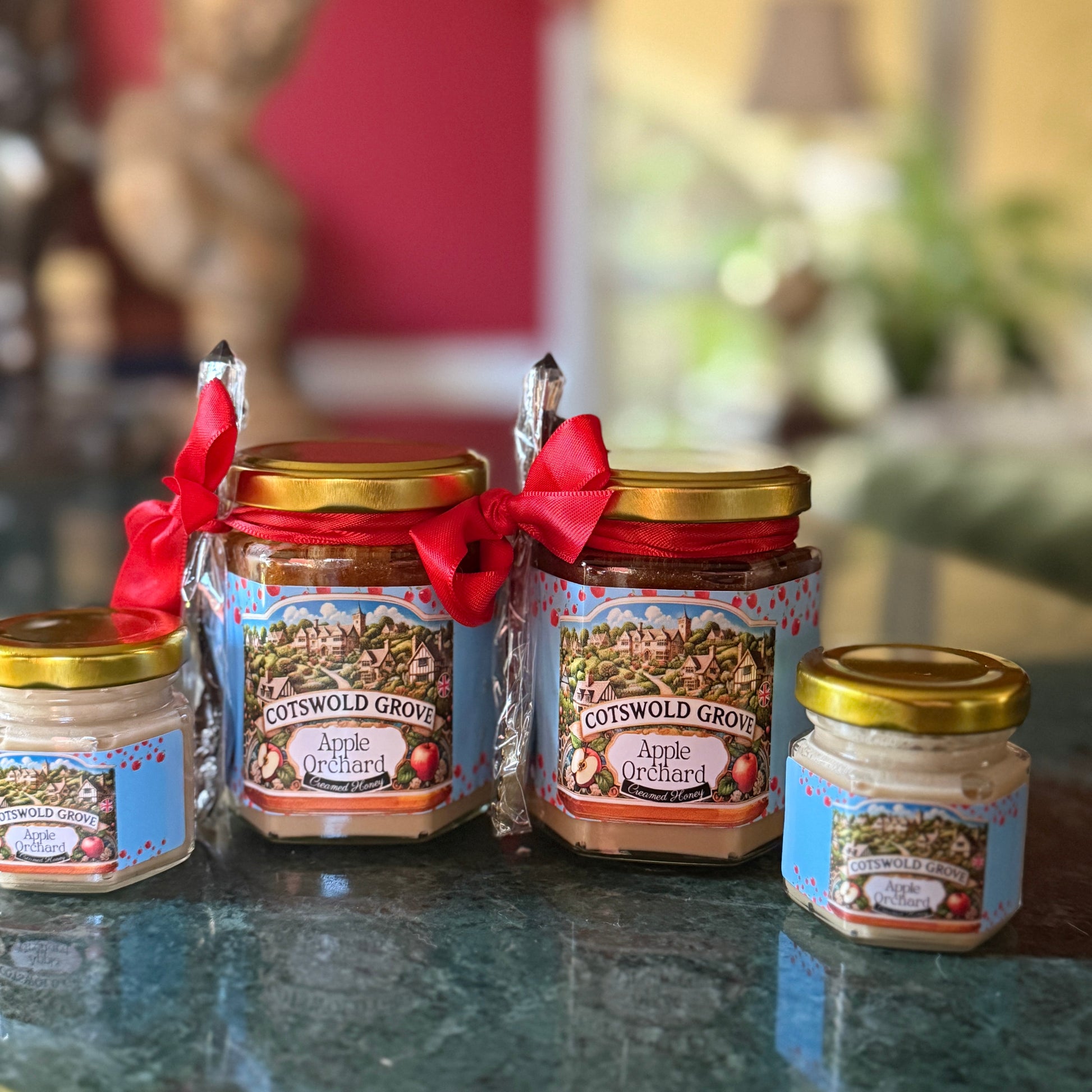 Gourmet Cotswold Grove Apple Creamed Honey with Caramelized Honey Layer – Ideal for Breakfast & Gifting